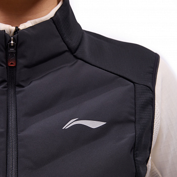 AMMV022-1 Жилет Jogging черный